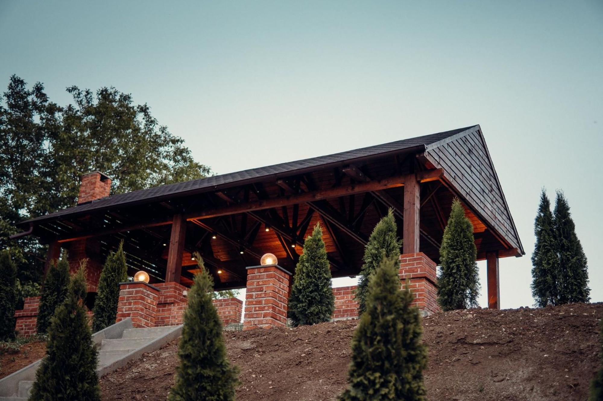 Madison Lake Villa Balotesti Ngoại thất bức ảnh